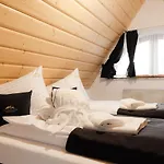 Royal & Zakopane-cyrhla Апартаменты