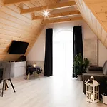 Royal & Zakopane-cyrhla Апартаменты Закопане