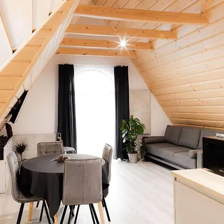 Royal & Zakopane-cyrhla * Zakopane